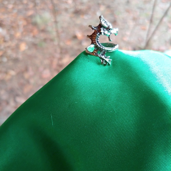 Jewelry - Sterling Silver Dragon Ring.